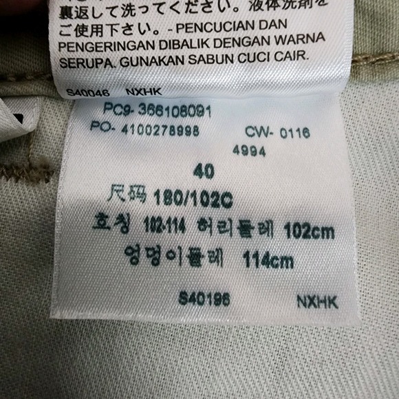 Levi's Men's Sz 40 X 12 (MEASURED) Heavy Cotton Beige Cargo Shorts - Picture 7 of 10